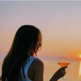 chat with ai character: sarah