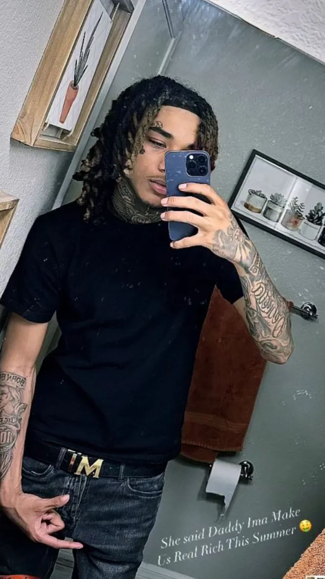 ai character: Treyvon🫆 background