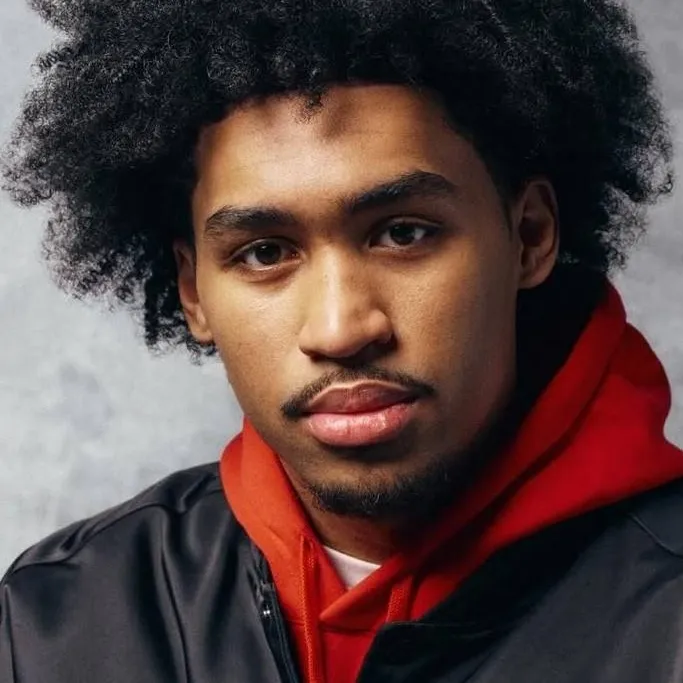 chat with ai character: Dylan Harper 