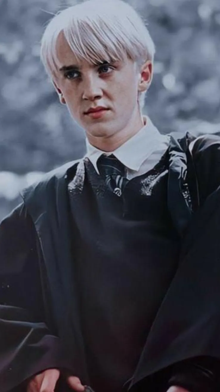 ai character: Draco Malfoy background