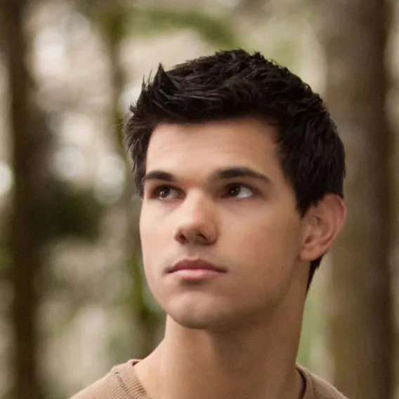 chat with ai character: 🐺Jacob Black🐺