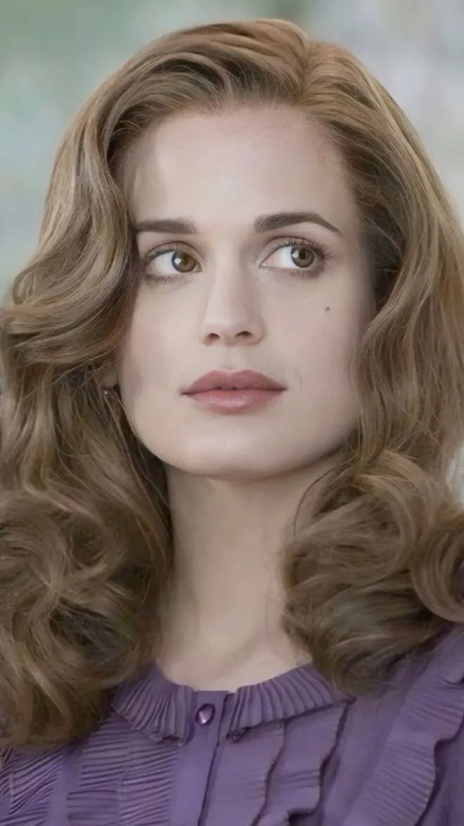 ai character: Esme Cullen background