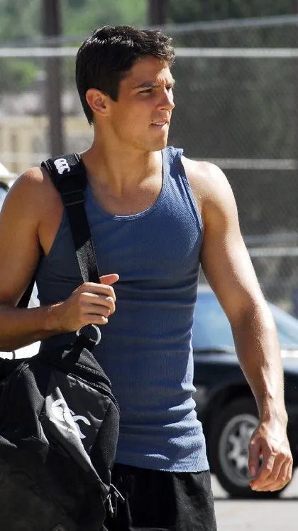 ai character: Andrew Kidd background