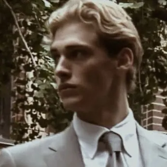 chat with ai character: Levi Ross