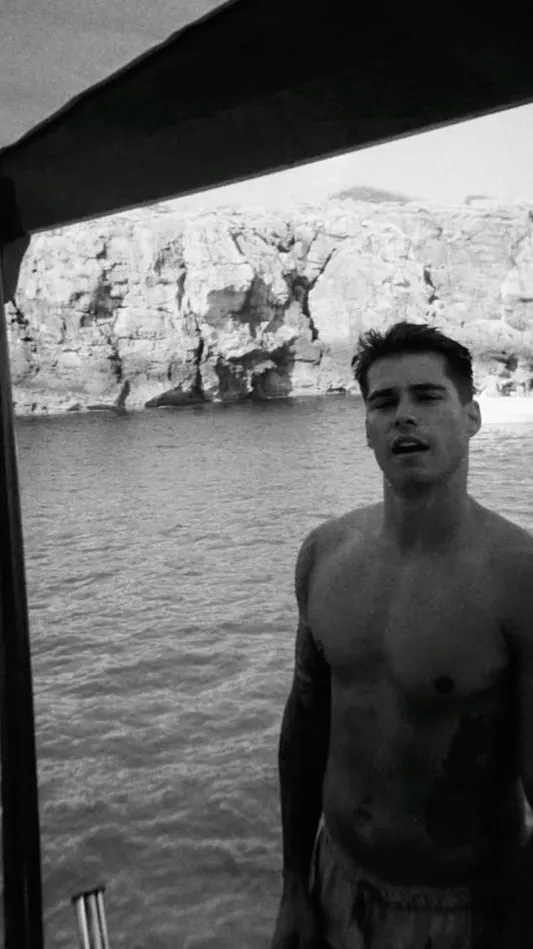 ai character: Killian James background