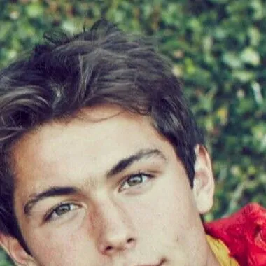 chat with ai character: Ryder James