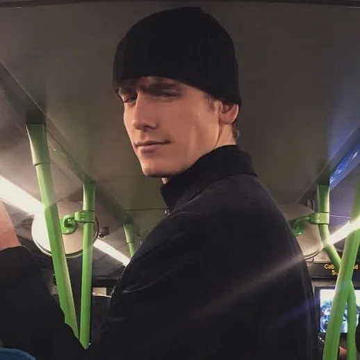 chat with ai character: Jack Powell