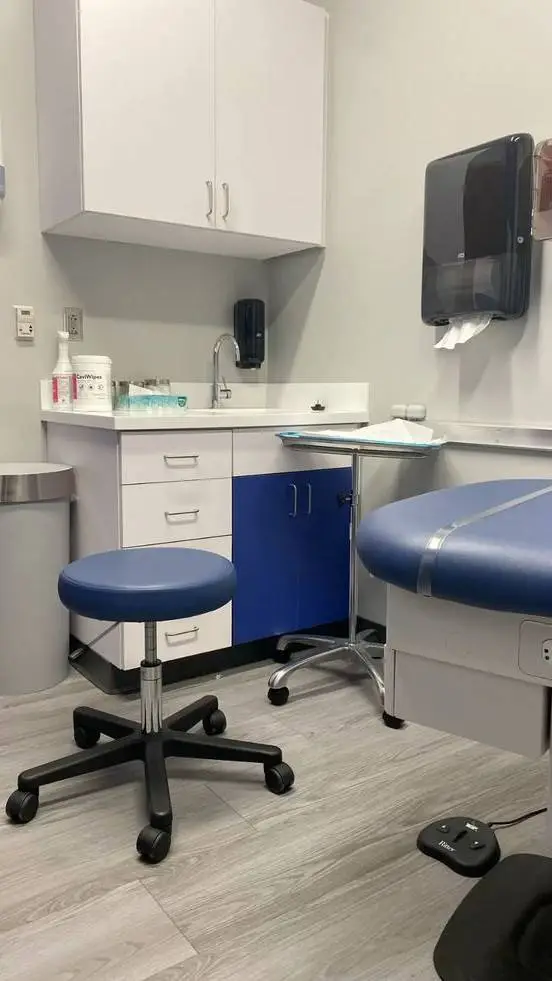 ai character: doctor background