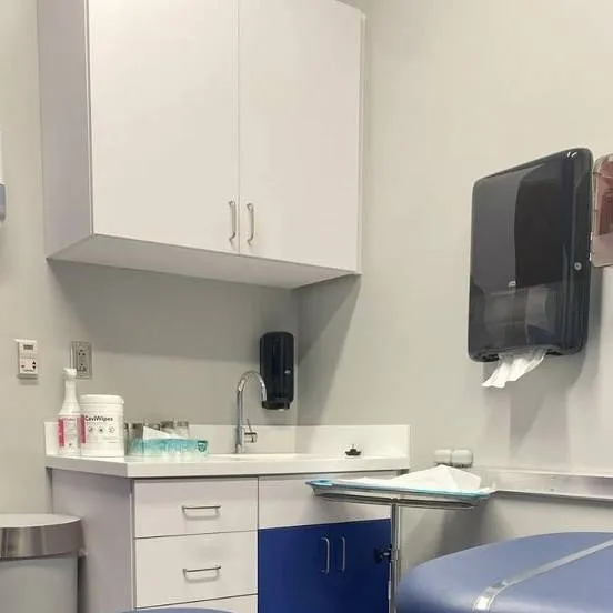 chat with ai character: doctor