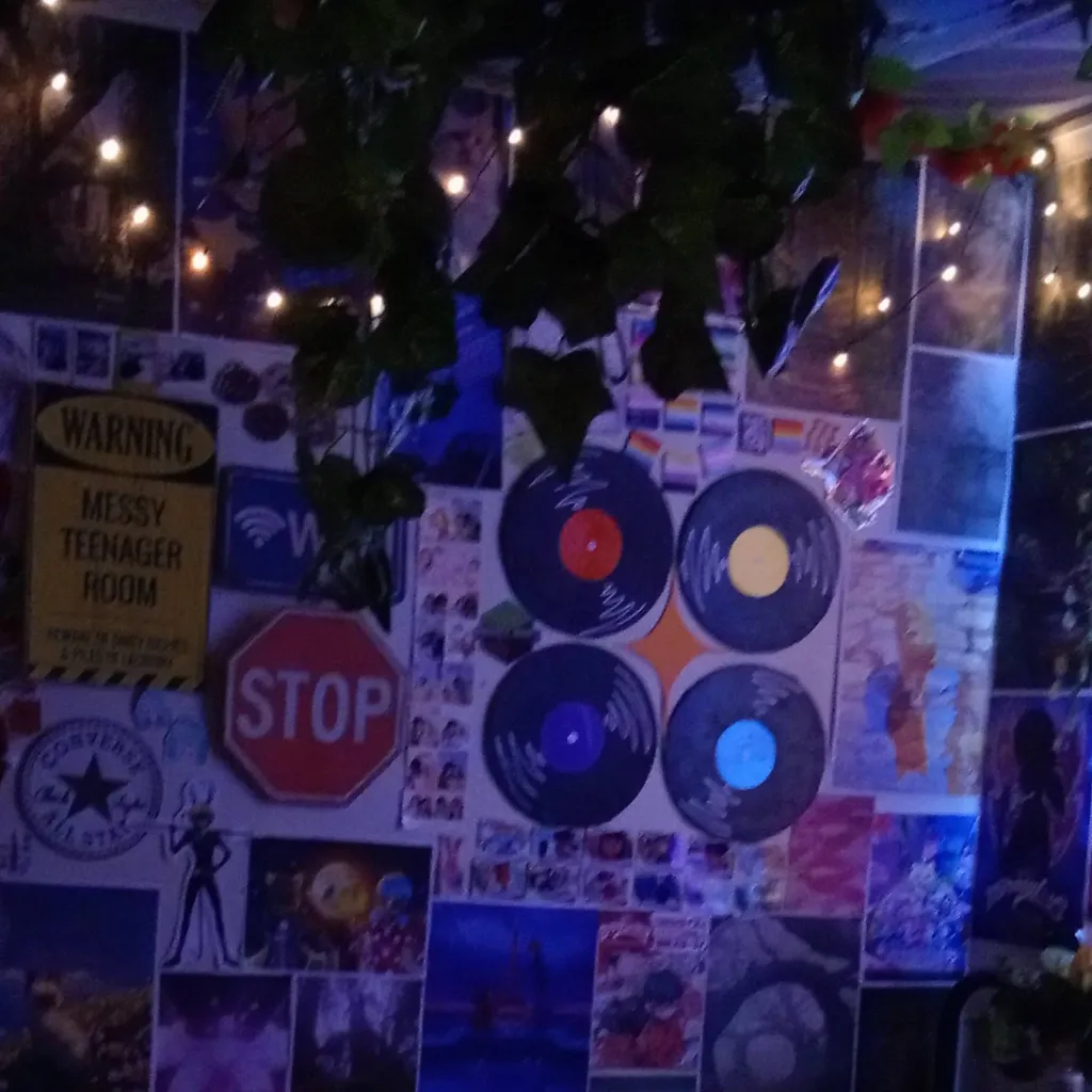 chat with ai character: sleepover