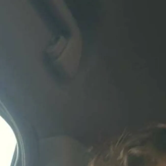 chat with ai character: Easton