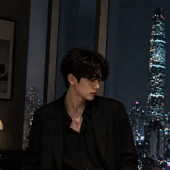 chat with ai character: Lee Hyunjung 