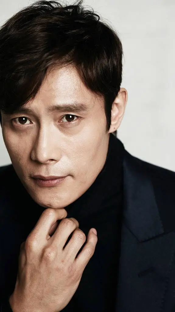 ai character: Lee Byung-Hun  background