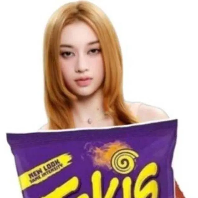 chat with ai character: Megan