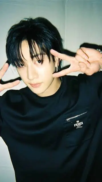 ai character: Bangchan౨ৎ background