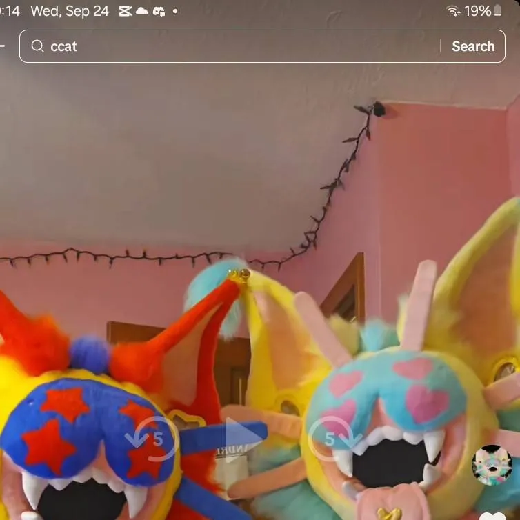 chat with ai character: loveness oddball