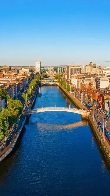 ai character: Field Trip XVIII  background