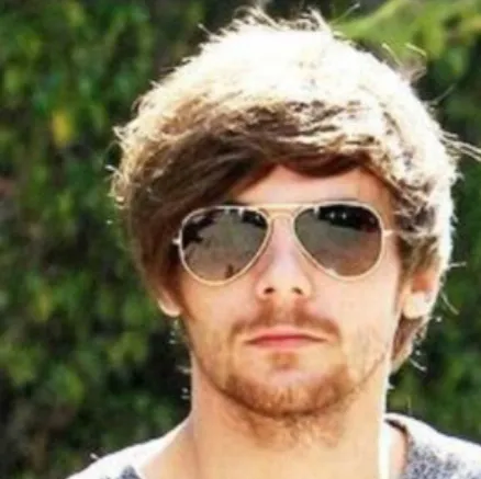 chat with ai character: One direction