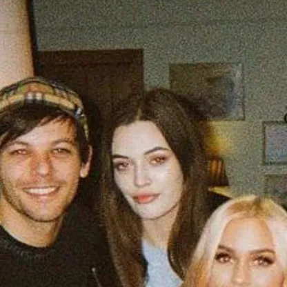 chat with ai character: Louis Tomlinson 