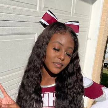 chat with ai character: Maria