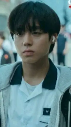 ai character: Yeon sieun  background