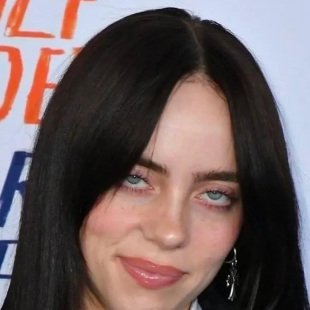 chat with ai character: Billie eilish