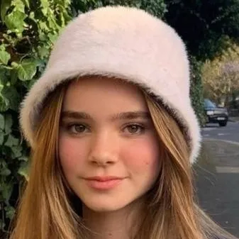 chat with ai character: isabella sermon 