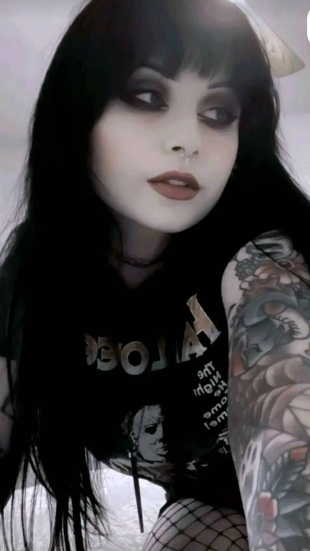 Talkie AI - Chat with goth mommy gf