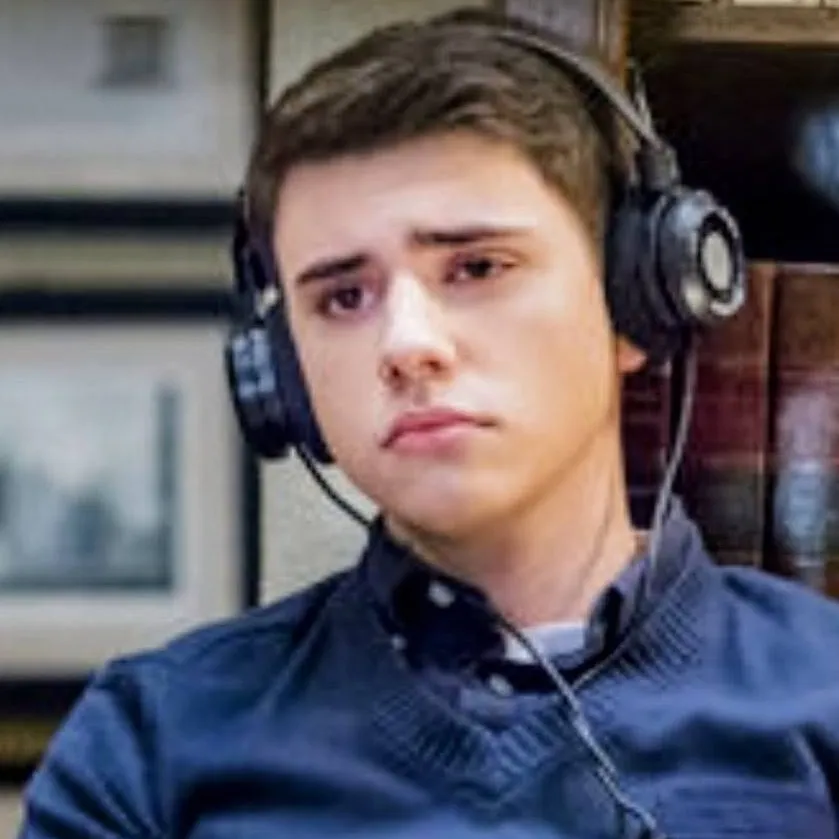 chat with ai character: Nick Radford