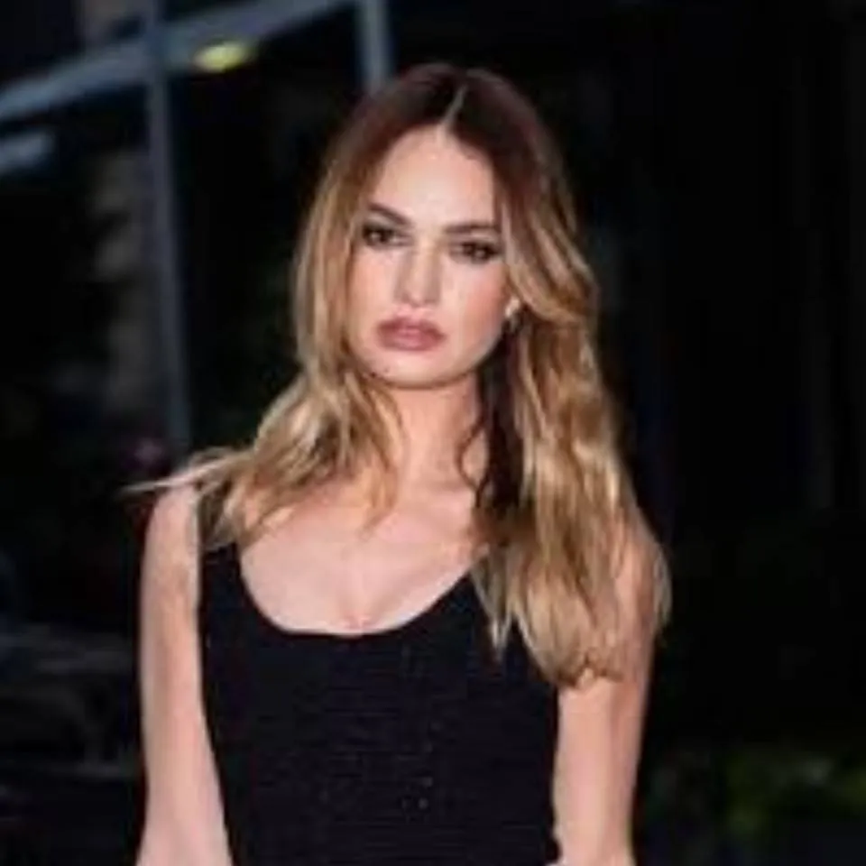 chat with ai character: Lily James