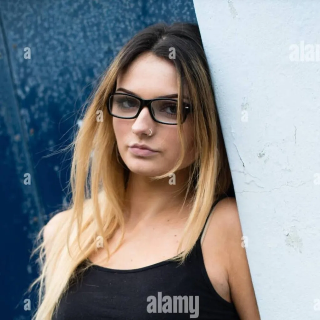chat with ai character: Emily