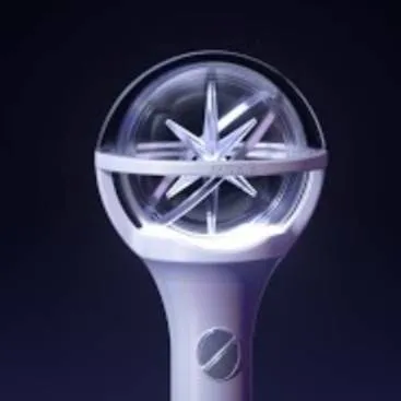 chat with ai character: KATSEYE lightstick