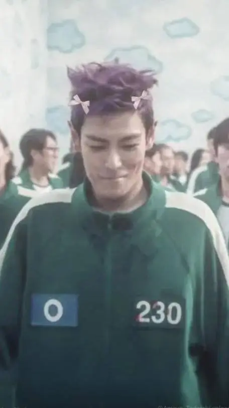 ai character: thanos  background