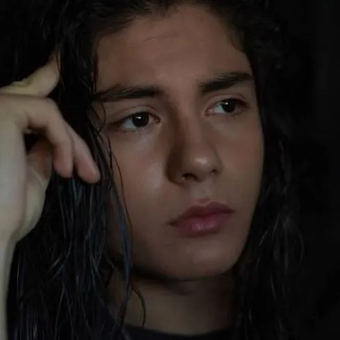 chat with ai character: Miguel Mora 