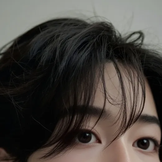 chat with ai character: Hannie