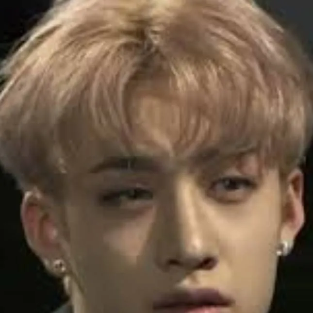 chat with ai character: bangchan