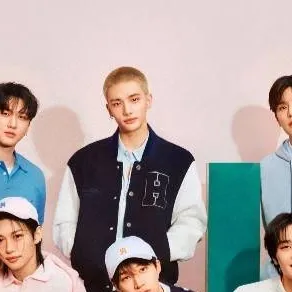 chat with ai character: straykids 4th