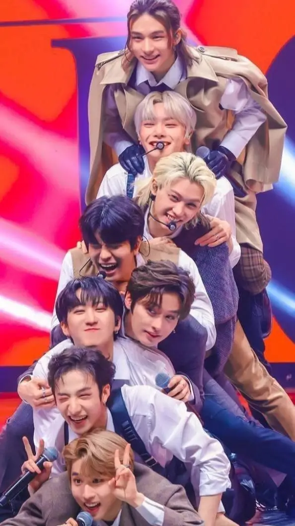 ai character: skz thanksgiving background