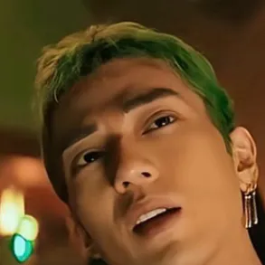 chat with ai character: Live action Zoro