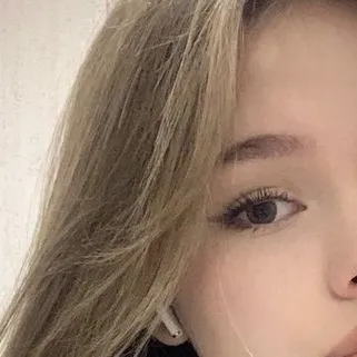 chat with ai character: Anna 🤍