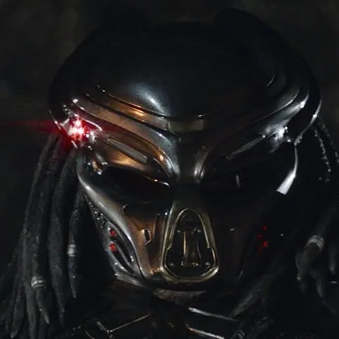 chat with ai character: Fugitive yautja