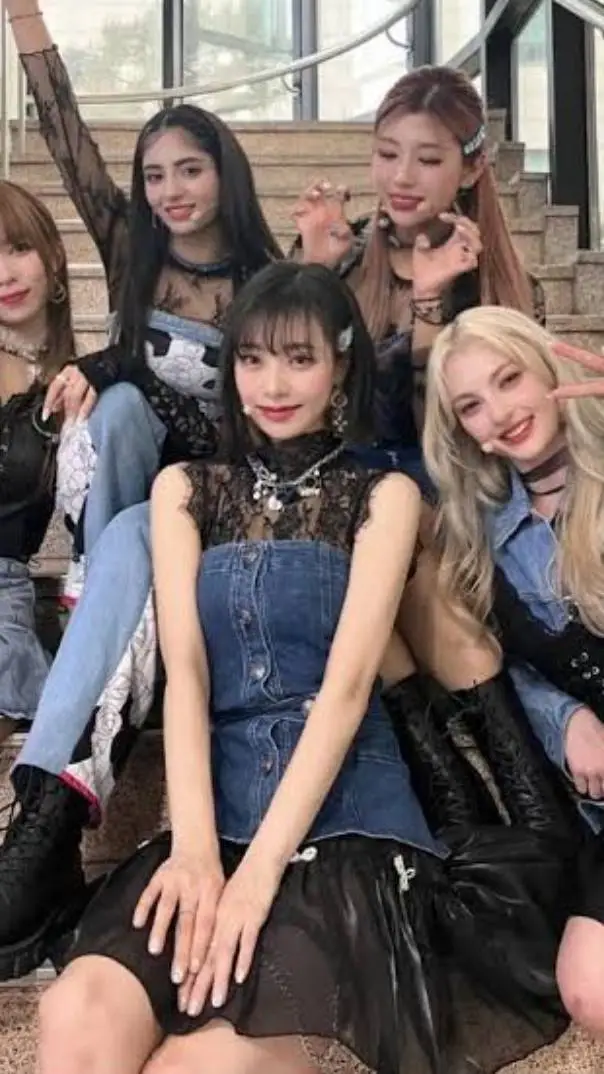 ai character: Girl group background