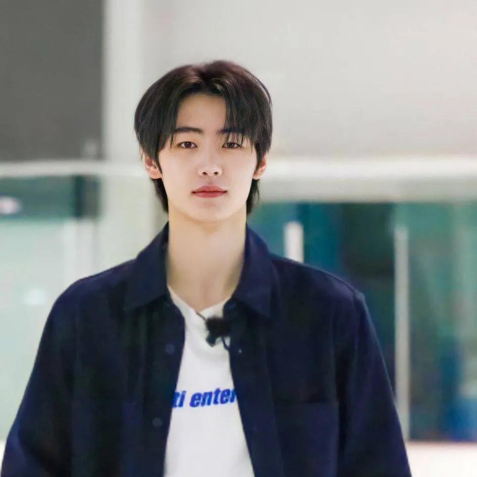 chat with ai character: Park sunghoon 