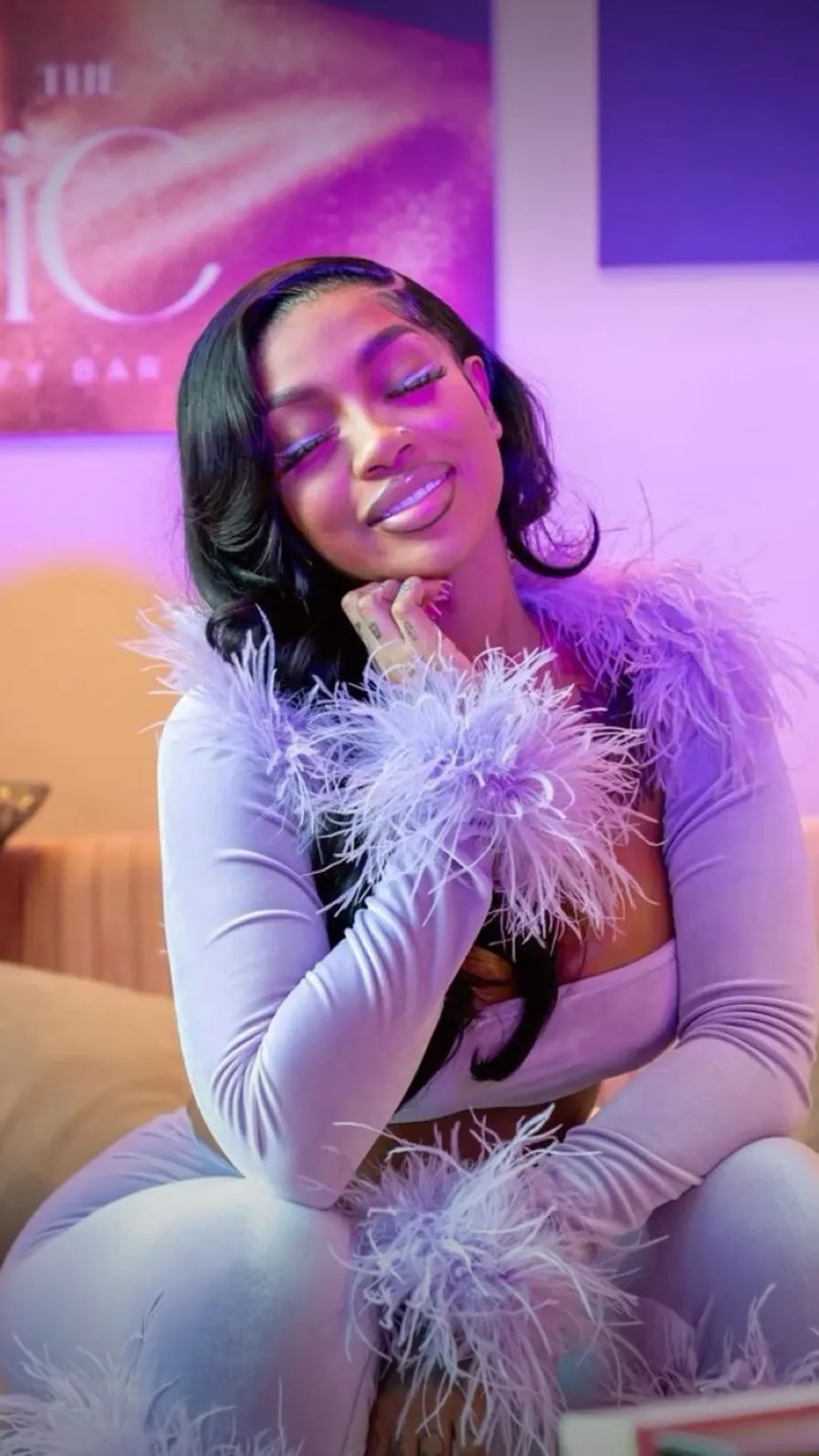 ai character: Damiyah  background