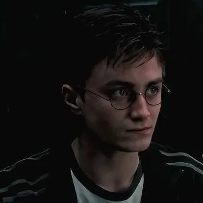 chat with ai character: Harry Potter 