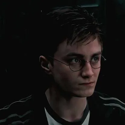 chat with ai character: Harry Potter 