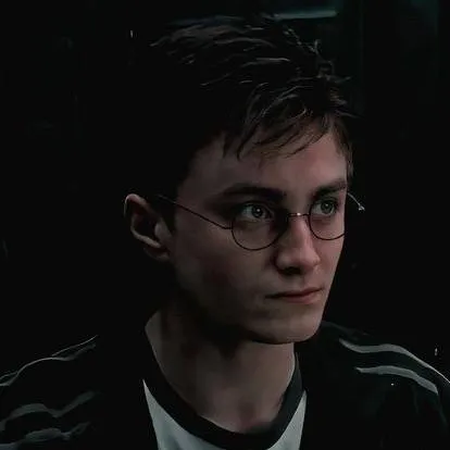 chat with ai character: Harry Potter
