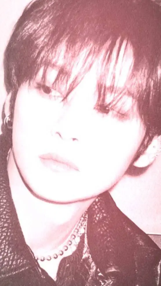 ai character: Lee Know  background