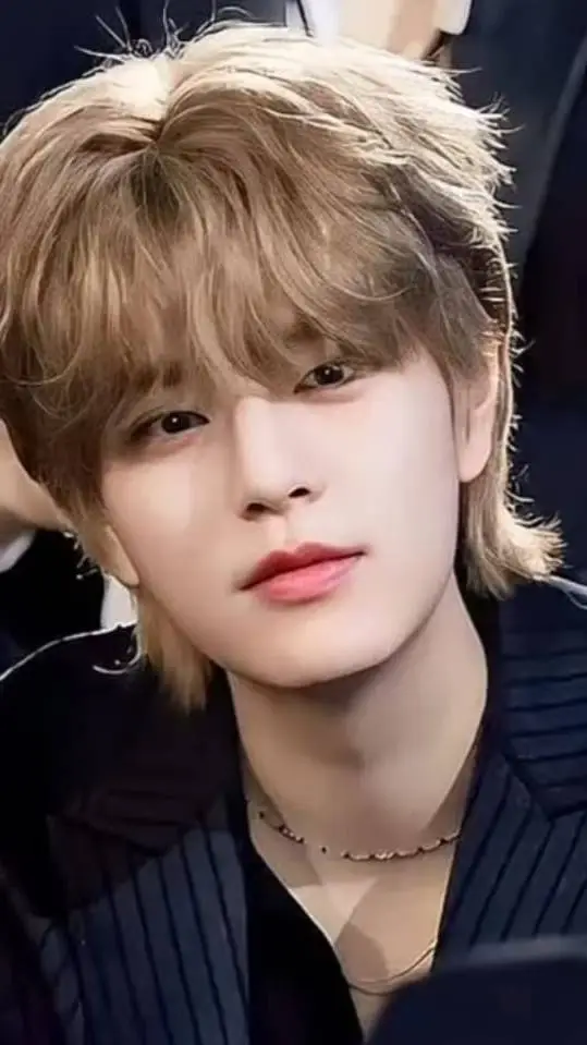 ai character: Seungminn background