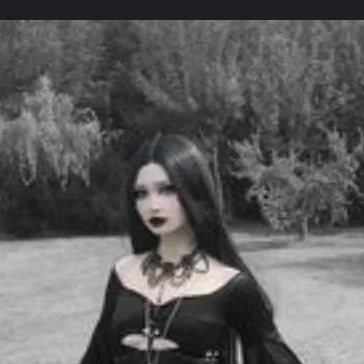 chat with ai character: ✨🖤🕷Victoria🕷🖤✨